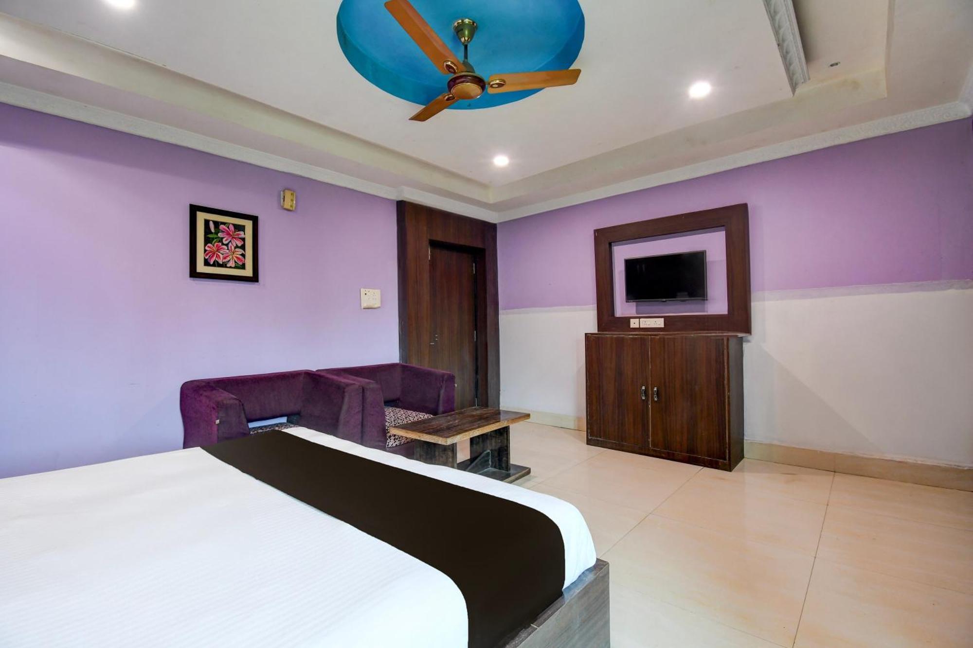 Hotel O Blue Royal Bhubaneswar Exterior photo