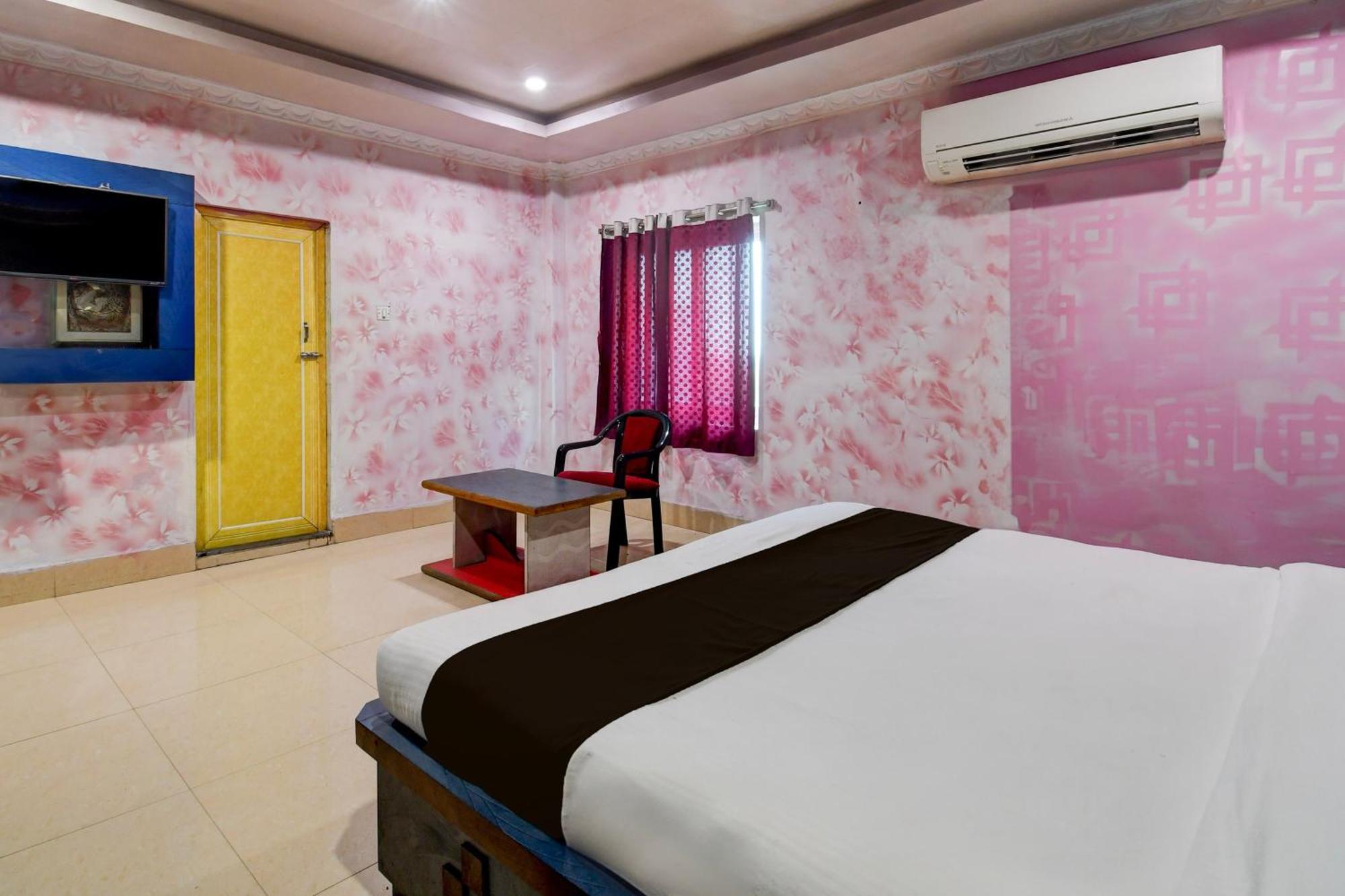 Hotel O Blue Royal Bhubaneswar Exterior photo